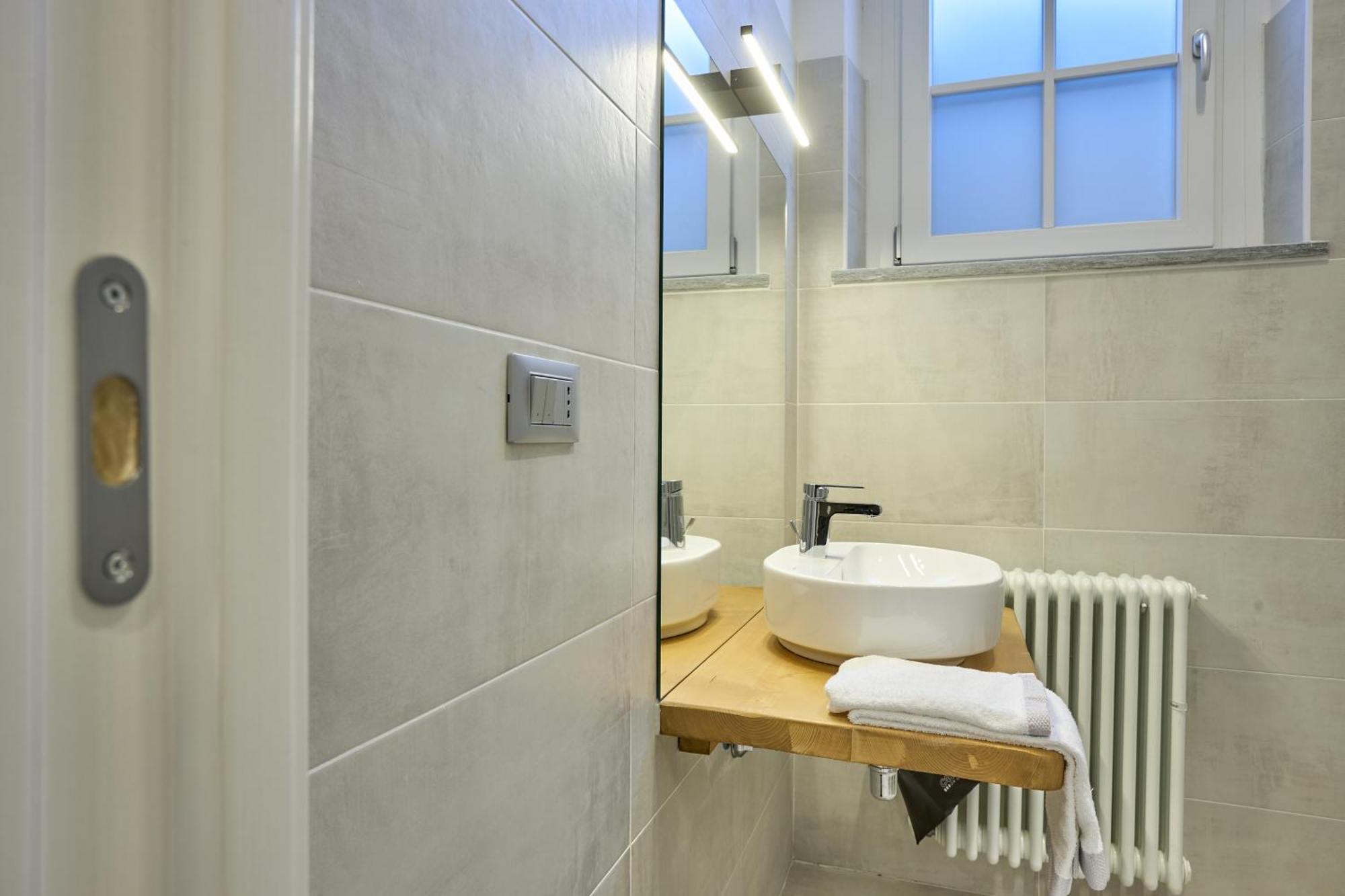 Via Ai Portici Suite Caselle Torinese Exterior photo
